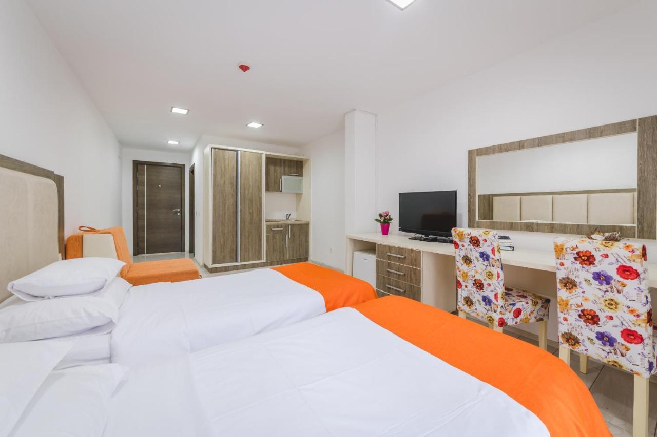 Hotel & Apartments Hec Residence Светі-Стефан Екстер'єр фото